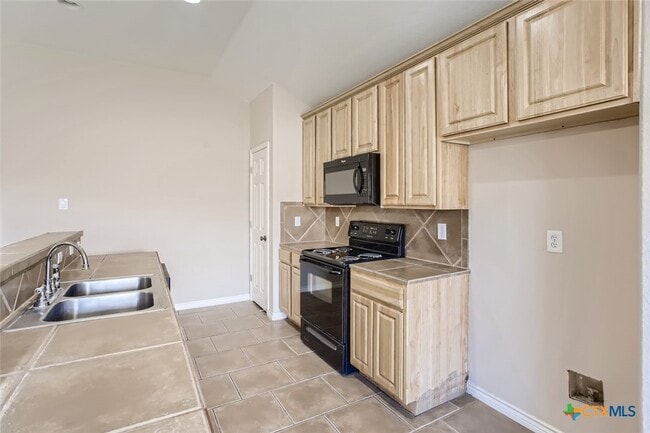 Building Photo - 3030 Douglas Fir Dr