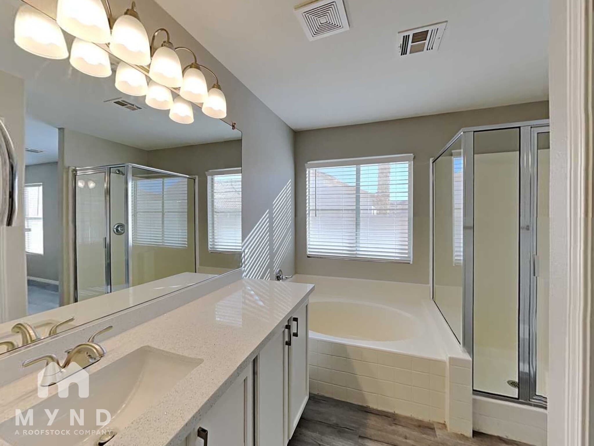 Building Photo - 5910 Hilmont St