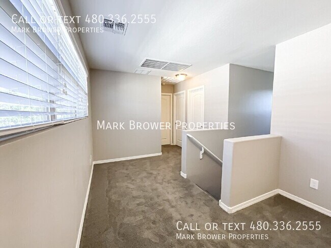 Building Photo - 3328 W Hayduk Rd