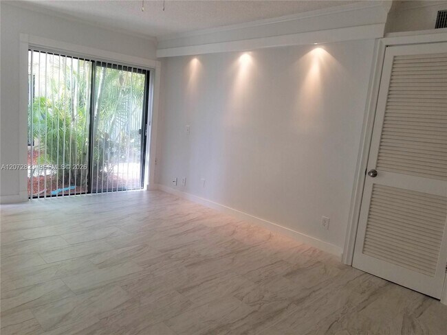 Building Photo - 11334 Royal Palm Blvd