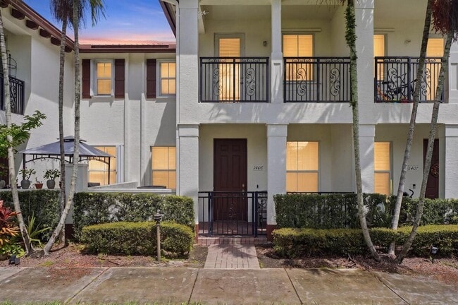 Building Photo - 4501 Mimosa Terrace