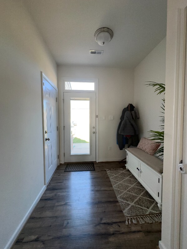 Building Photo - 4001 Tin Roof Way