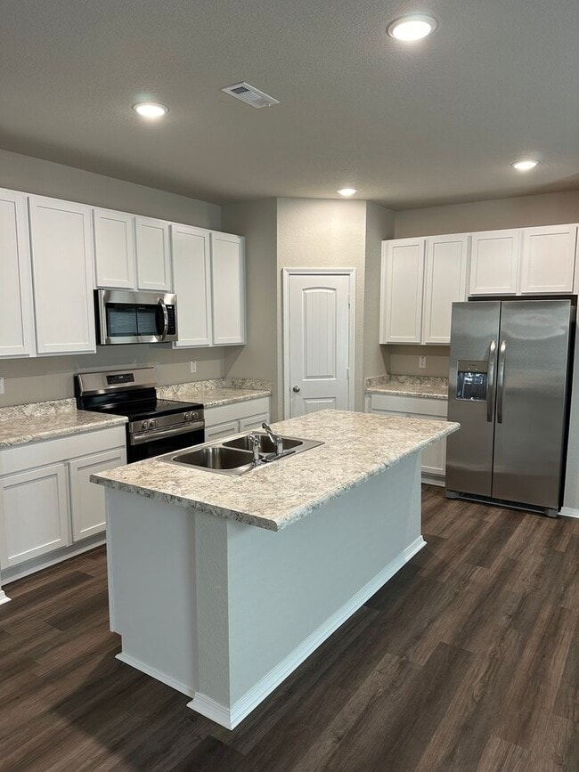 Building Photo - Don’t Wait — Pre-Leasing Now! 3 Bedroom, 2 Bath Home in North Little Rock