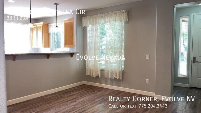 Building Photo - 4900 Bougainvillea Cir