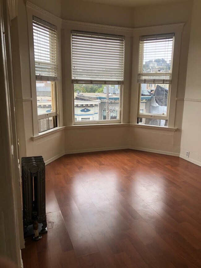 Building Photo - 1 bedroom in San francisco CA 94117