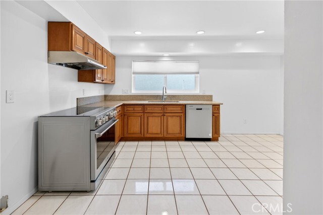 Building Photo - 1621 S Atlantic Blvd