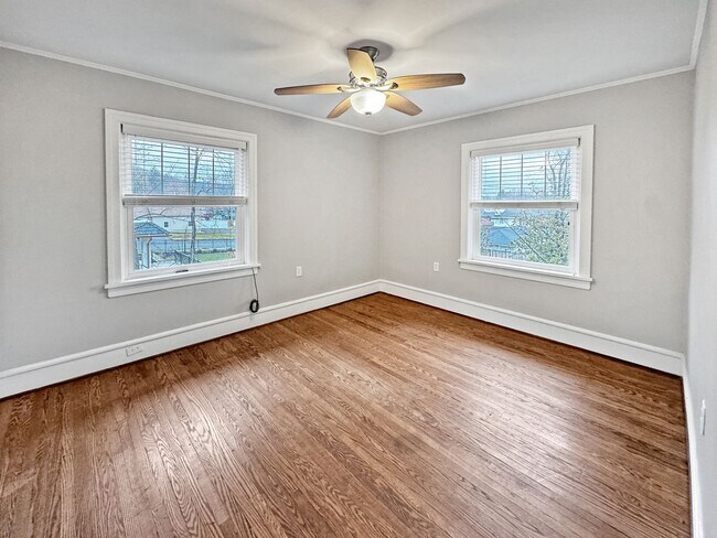 Building Photo - 1116 Woodmont Ave