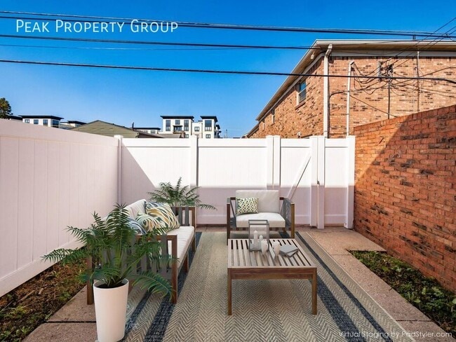 Building Photo - 4507 Westborough Dr W