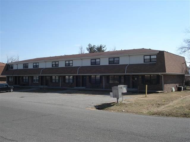 Primary Photo - 201-231 Glenn St