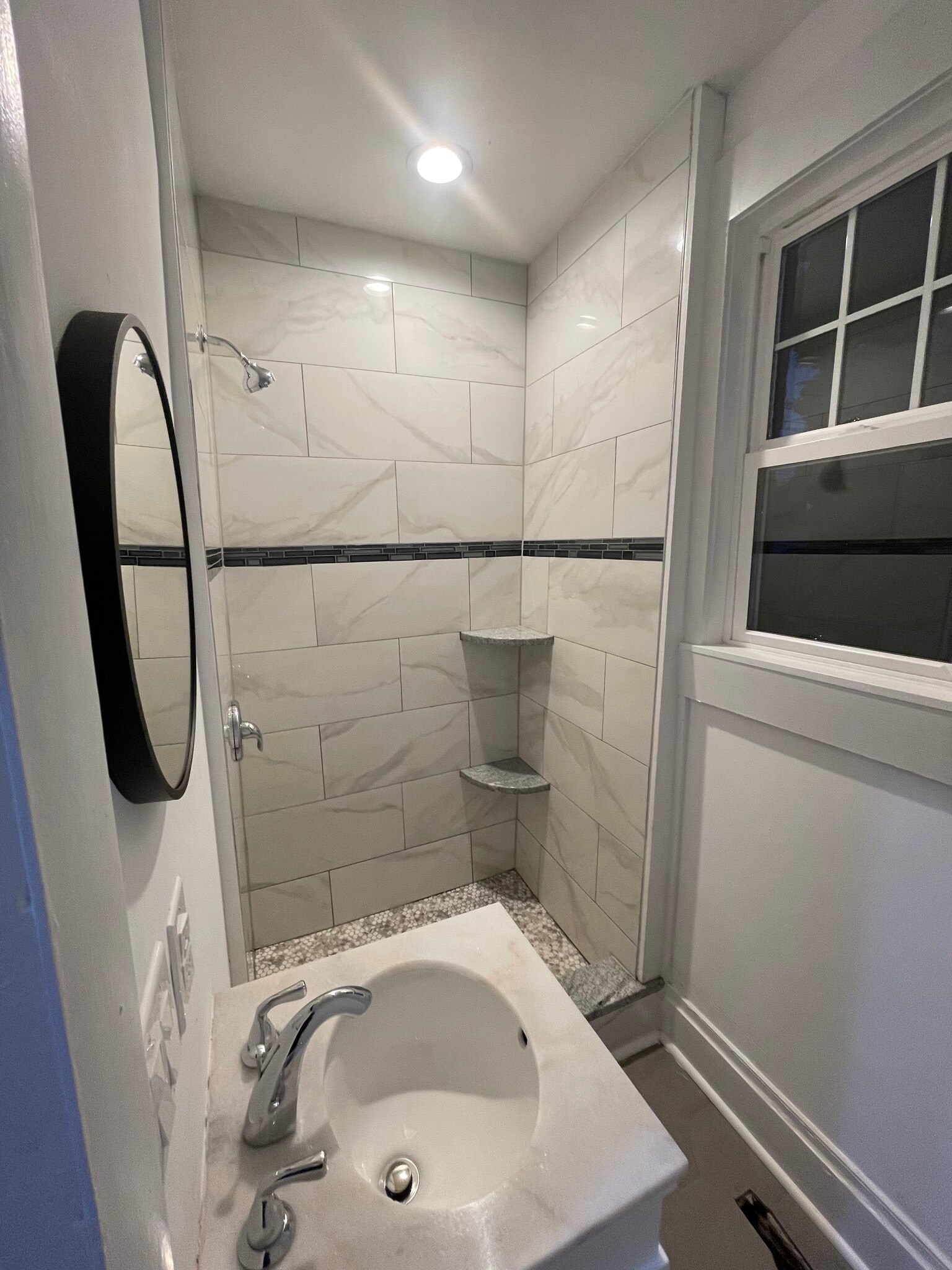 Bath 2 - 501 Saint Clair Ave