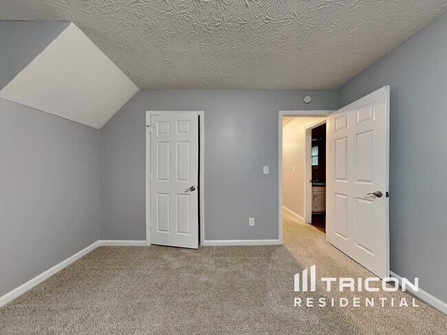 Building Photo - 3017 Ansley Manor Ct