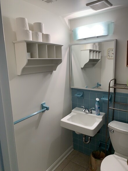 Building Photo - 603 G St SW