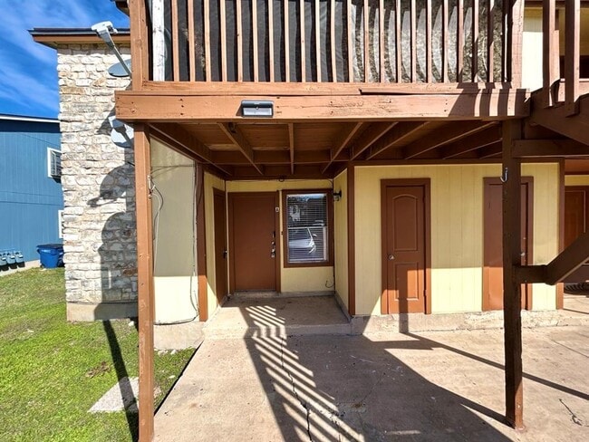 Building Photo - 2300 Cedrick Cove