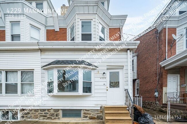 Primary Photo - 5BR 2.5 BA_ 2,000 Sq Ft. Townhome in Manay...