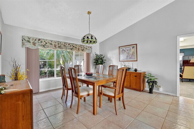 Building Photo - 2824 Summervale Dr