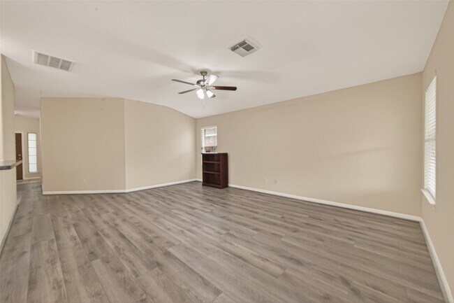 Building Photo - 5107 Moss Garden Ln