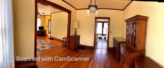 Building Photo - 303 Meadville St