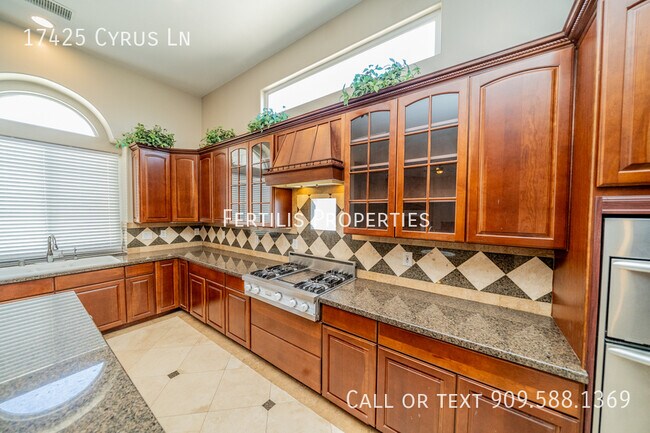 Building Photo - 17425 Cyrus Ln