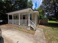 Building Photo - 5142 Regalo Dr