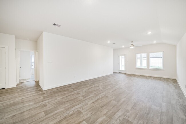 Building Photo - 8039 Marconi Corsco Dr