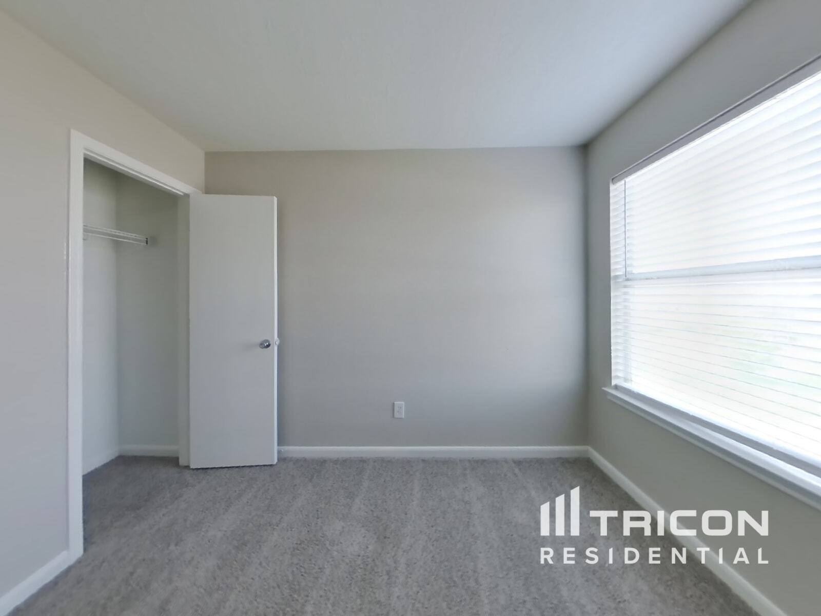 Building Photo - 20603 Fair Castle Dr