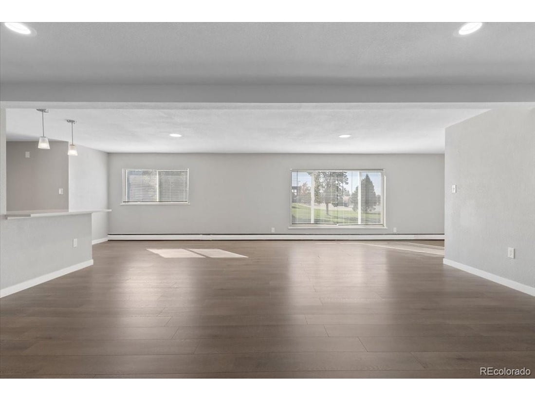 Building Photo - 4016 Milwaukee St