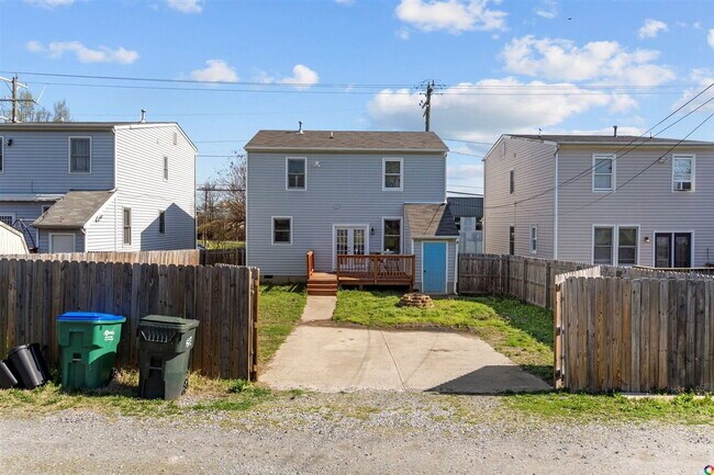 Building Photo - 931 W Leigh St