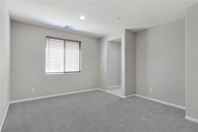 Building Photo - 701 Monroe Hl Pl