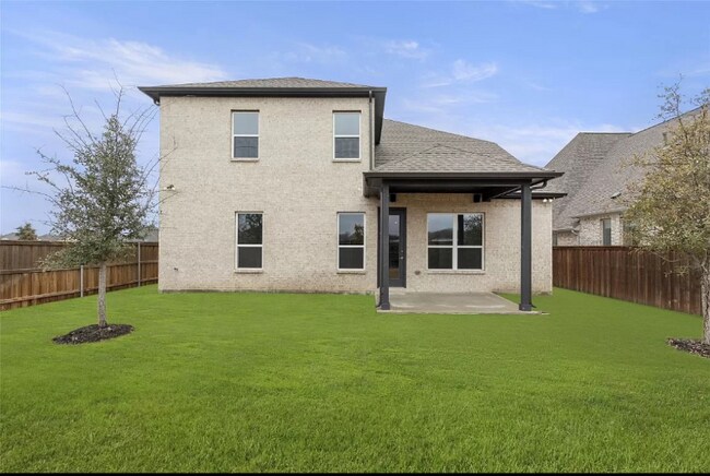 Building Photo - 204 Carmen Oak Ln