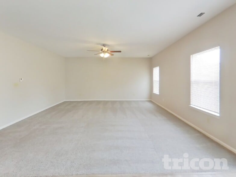 Building Photo - 238 Heartwood Hill
