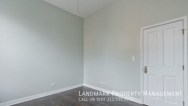 Building Photo - 1926 S Canalport-Unit 2F