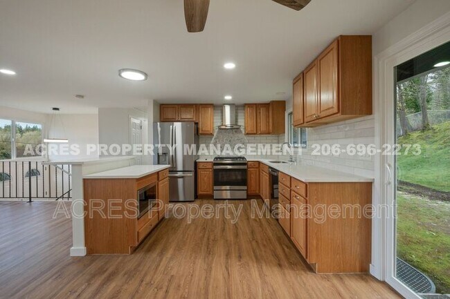 Building Photo - 21222 15th Ave S
