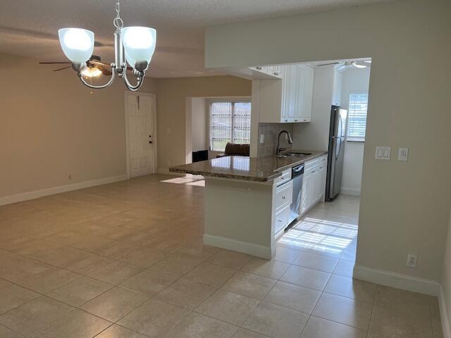 Building Photo - 14404 Canalview Dr