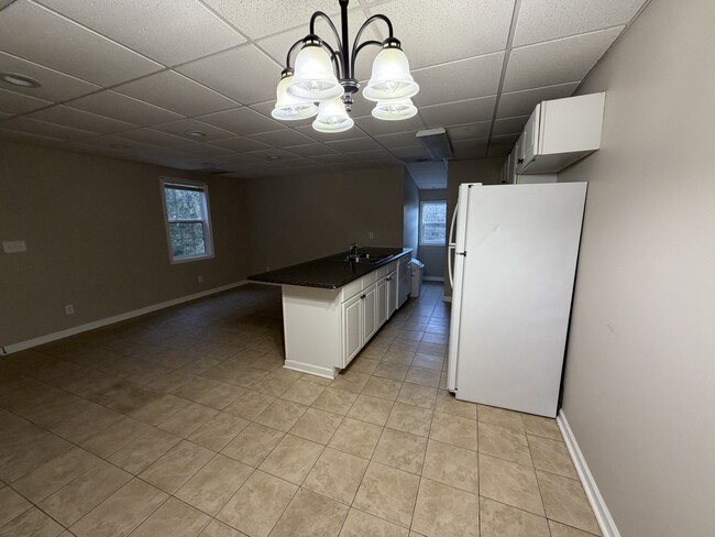 Building Photo - 721 Rockingham Rd