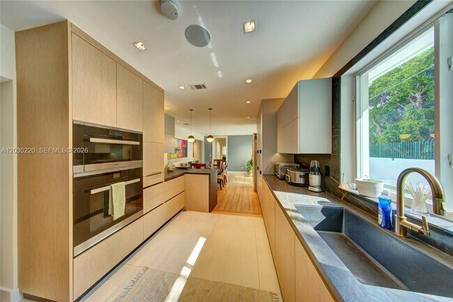 Building Photo - 3508 Crystal View Ct
