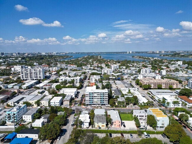 Building Photo - 8000 Harding Ave