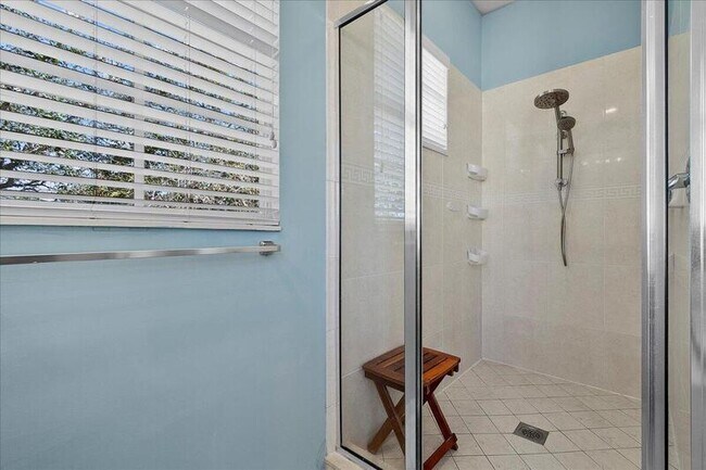 Building Photo - 82 Stoney Dr