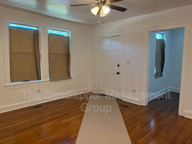 Building Photo - 2627 Madden Dr