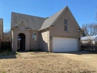 Building Photo - 6792 Mikayla Ln