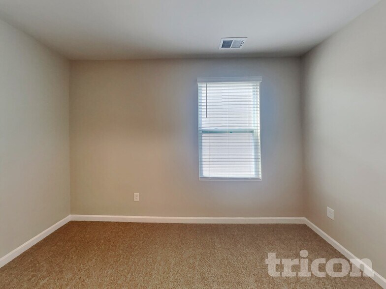 Building Photo - 6941 Sunny Parks Dr