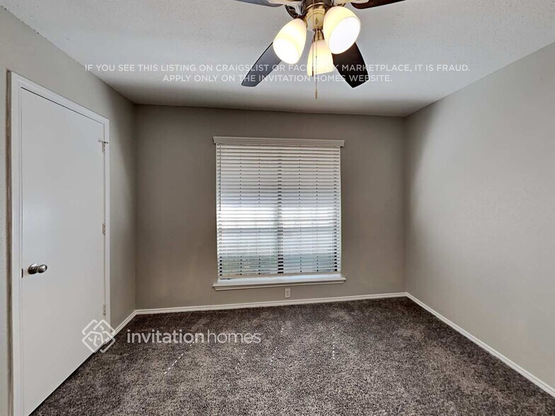 Building Photo - 10224 Holly Grove Dr