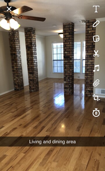 Building Photo - 609 Windgate Ct