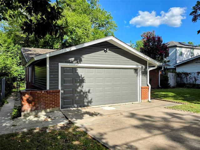 Building Photo - 4014 Sun Valley Dr