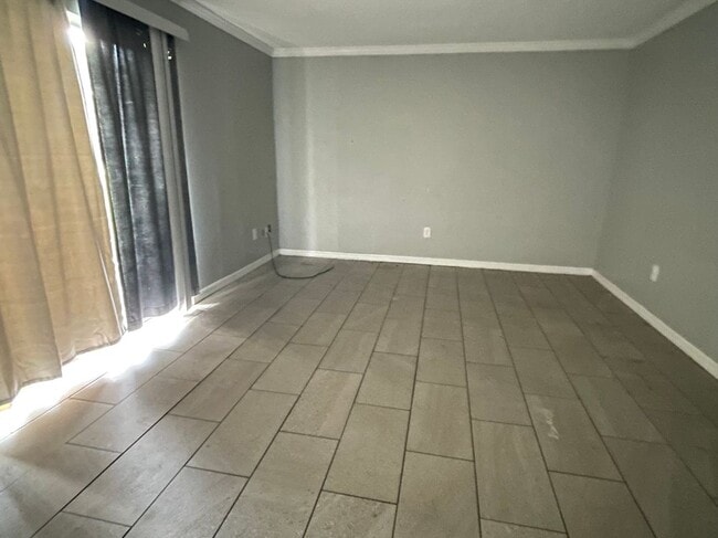 Building Photo - 1193 CR 463