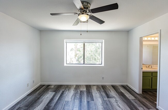 Building Photo - Henderson Home