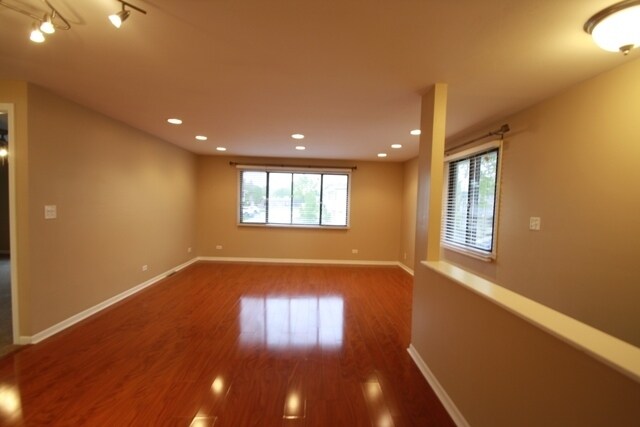 Building Photo - 1422 Tonset Ln