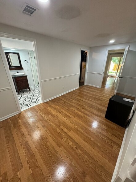 Building Photo - 1143 Knoll Mist Ln