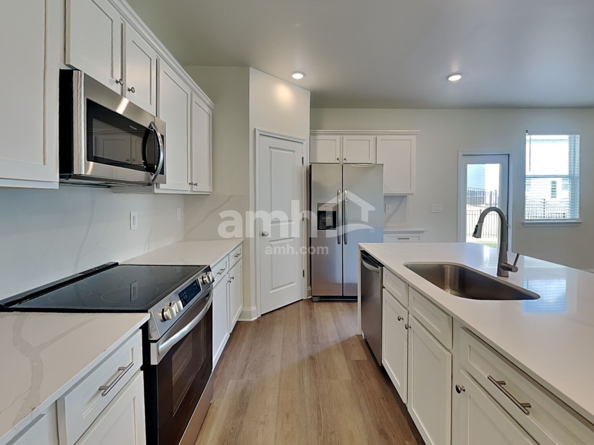 Building Photo - 3642 Creek View Cir