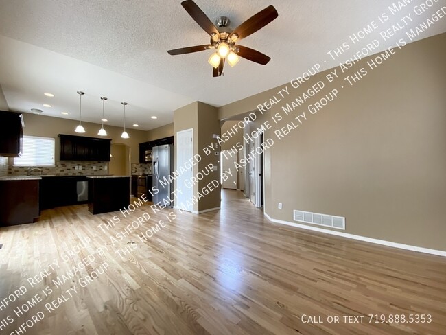 Building Photo - 6667 Snowy Range Dr
