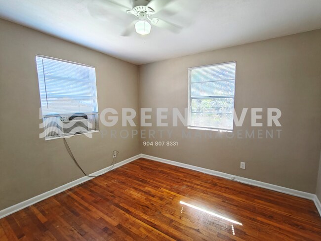 Building Photo - Quiet 2 Bedroom Retreat Available Now – Pets Welcome!
